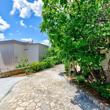 Renoviertes, Modernes Nur 200 Meter Zum Mit Meerblick, Waschmaschine, Grill アパート *