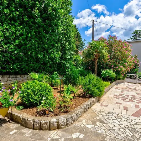Renoviertes, Modernes Nur 200 Meter Zum Mit Meerblick, Waschmaschine, Grill アパート