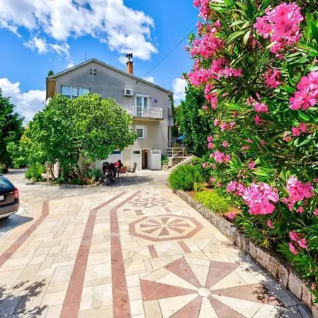 Renoviertes, Modernes Nur 200 Meter Zum Mit Meerblick, Waschmaschine, Grill Apartamento