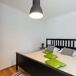 Renoviertes, Modernes Nur 200 Meter Zum Mit Meerblick, Waschmaschine, Grill * Crikvenica