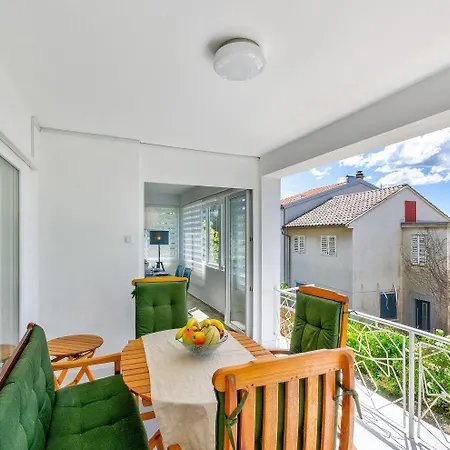Renoviertes, Modernes Nur 200 Meter Zum Mit Meerblick, Waschmaschine, Grill Apartament